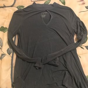 American Eagle Key Hole top